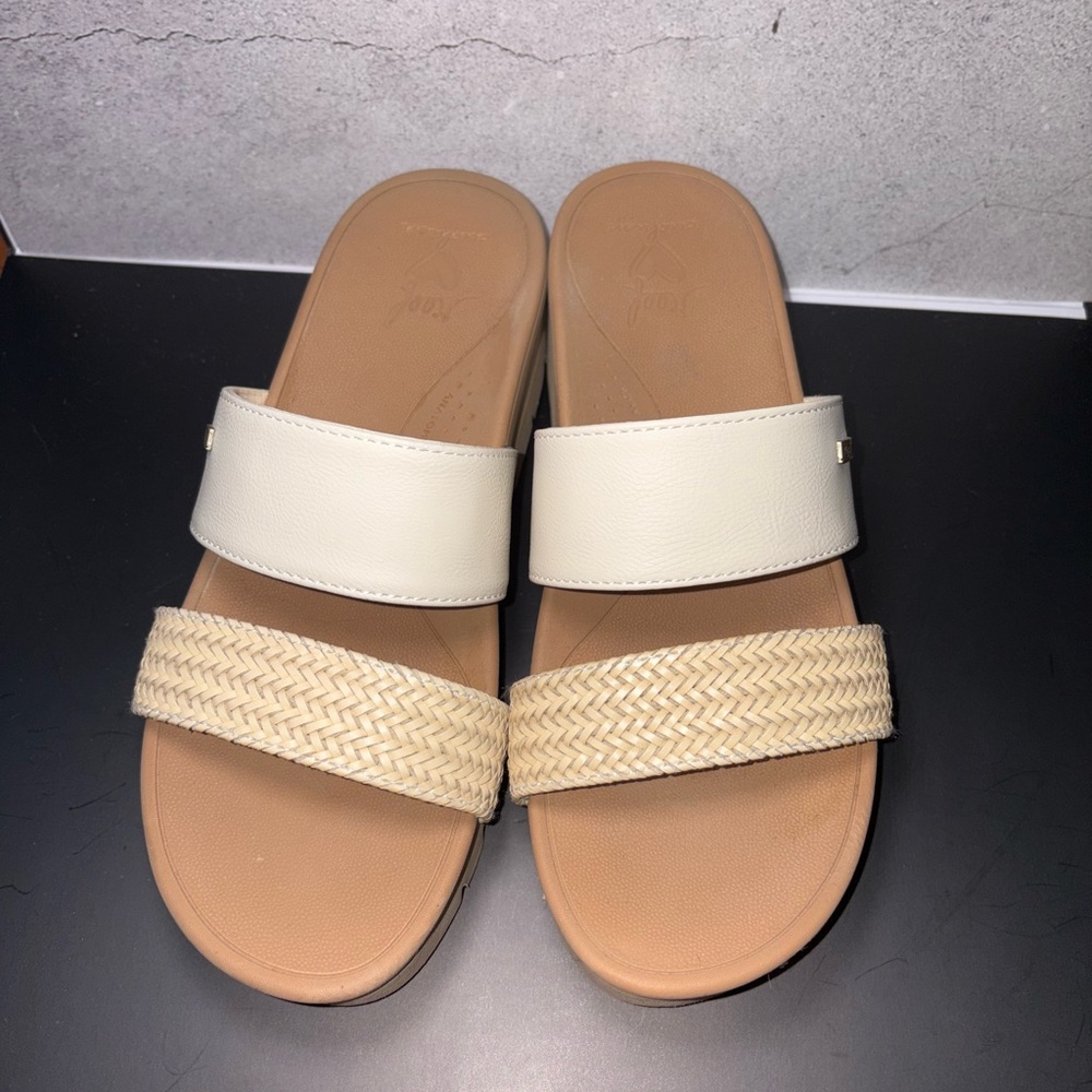 Reef Women's Sandals in Cream and Tan - Picture 4 of 10